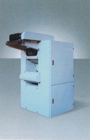 Cotton sliver pulling-apart machine