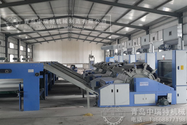 Fully automatic quilt production line